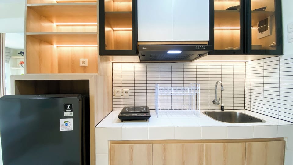 Deluxe Studio | Private kitchen | Fridge, stovetop, rice cooker