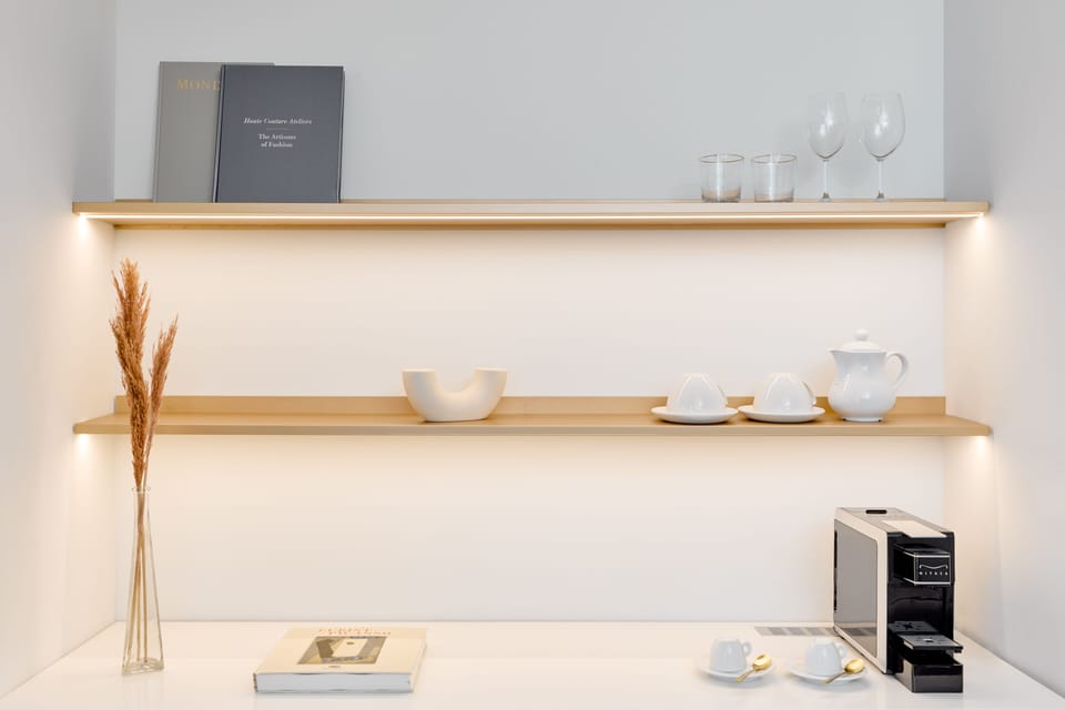 Deluxe Suite, 1 Bedroom | Living area | 43-inch flat-screen TV with satellite channels, TV