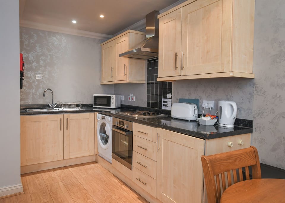 One Bed Apt. Sleep 4 (Twin&Sofa A5/8/11) - No lift or accessible facilities (Annex) | Private kitchen