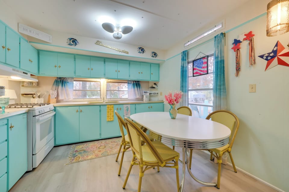 House (2 Bedrooms) | Interior