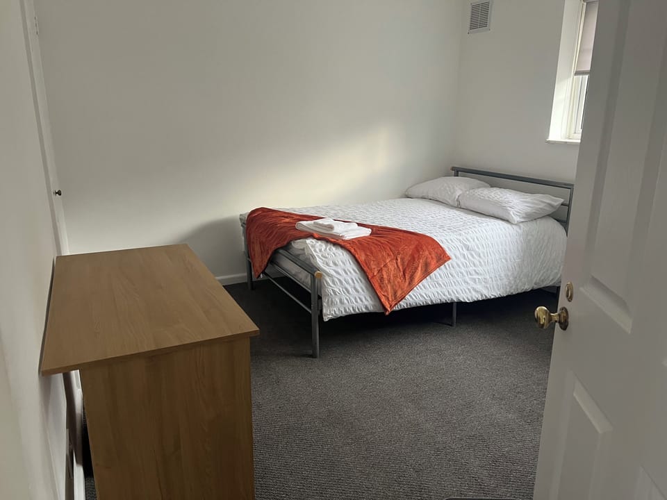 Double Room | Laptop workspace, iron/ironing board, free WiFi