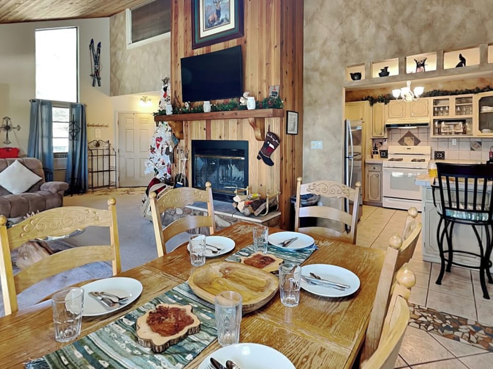 House (3 Bedrooms) | Property amenity
