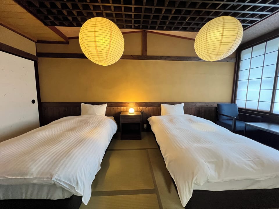 Family Quadruple Room, Non Smoking | Desk, free WiFi, bed sheets