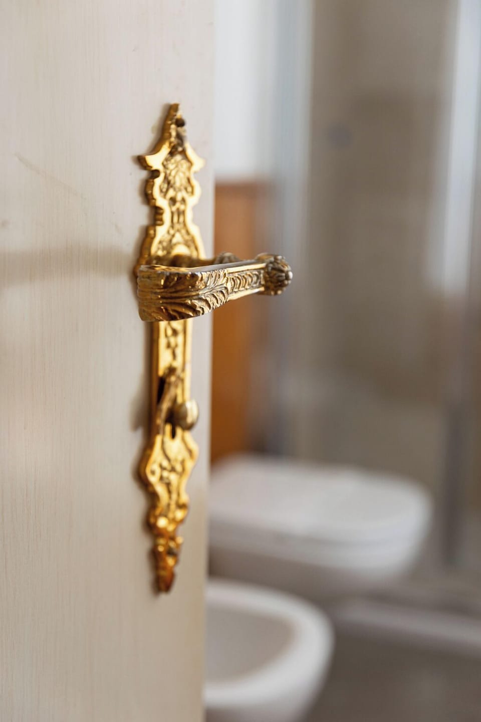 Junior Studio Suite, Mountain View | Bathroom | Shower, hair dryer, towels, soap