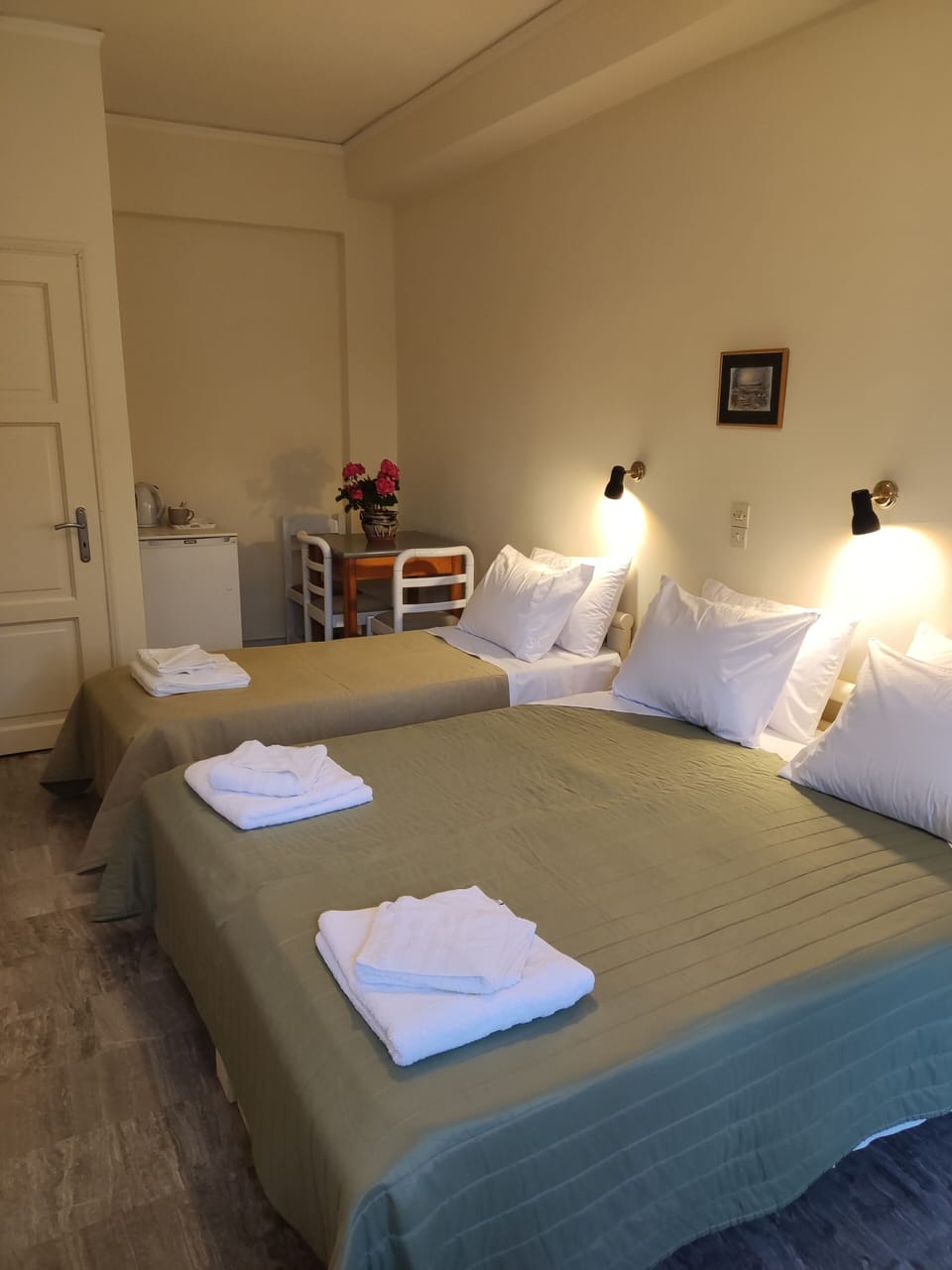 Comfort Triple Room, Non Smoking, Garden View | In-room safe, blackout drapes, free WiFi