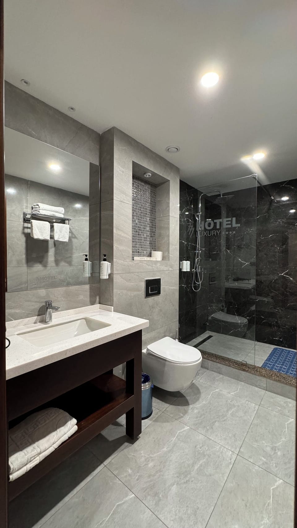 Deluxe Double Room, Balcony, City View | Bathroom | Shower, hair dryer, bathrobes, slippers