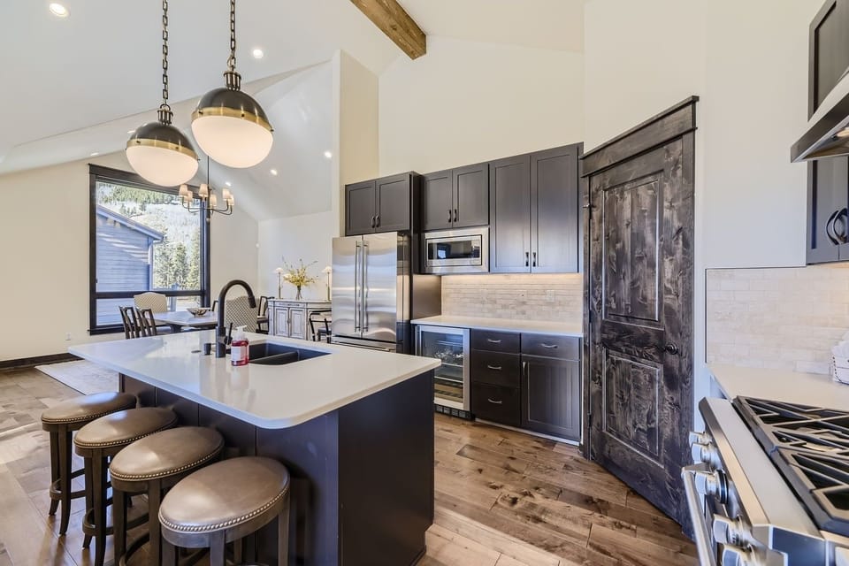 Townhome, 4 Bedrooms | Private kitchen | Coffee/tea maker, fridge, oven, toaster