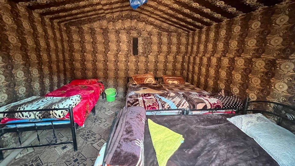 Basic Cabin, Desert View | 20 bedrooms, bed sheets