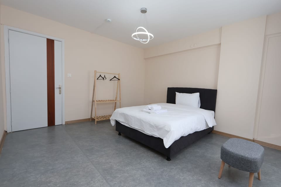 Standard Room | Desk, free WiFi