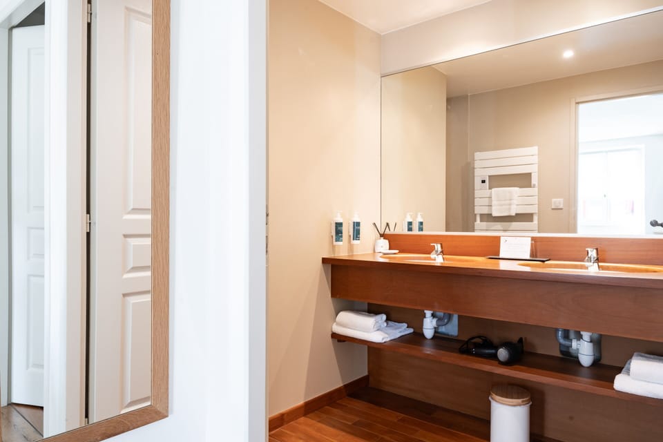 Basic Studio, Private Bathroom, Mountain View | Private kitchen