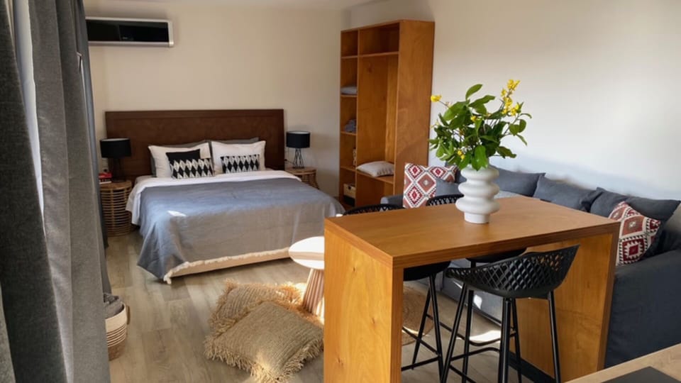 Room, 1 Bedroom, Smoking, Private Pool | 1 bedroom