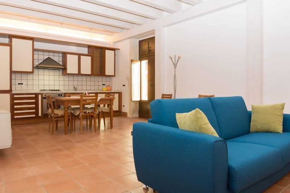 Apartment, 2 Bedrooms, Kitchen | Living area | Flat-screen TV