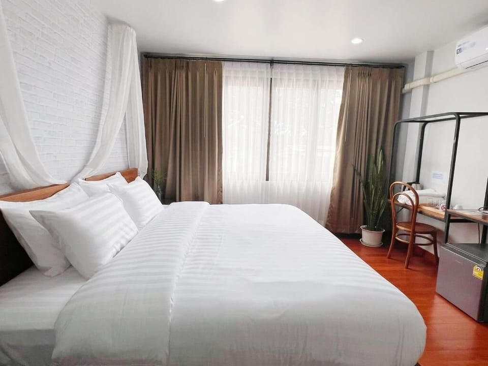 Grand Double Room | Desk, soundproofing, free WiFi