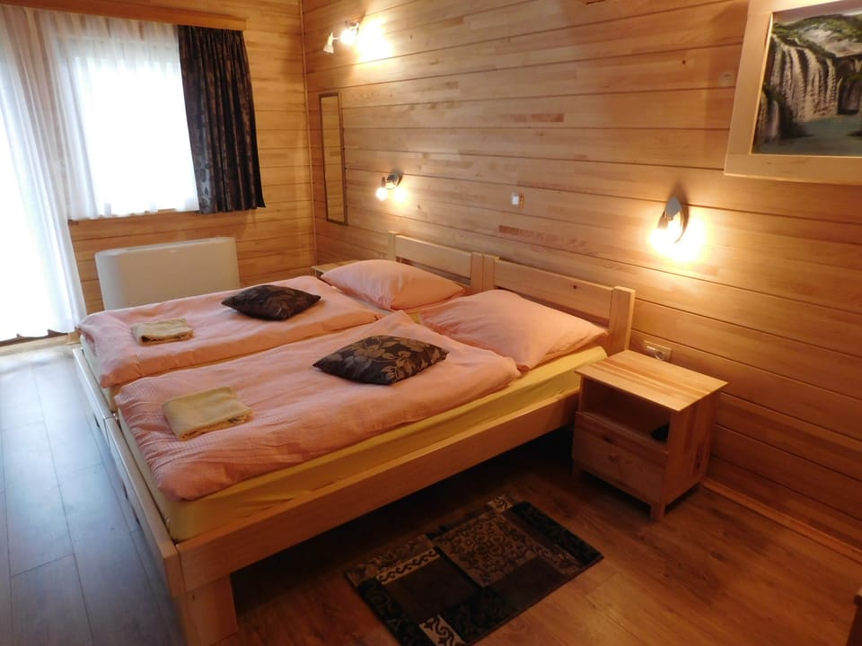 Deluxe Room, 1 Bedroom | Balcony