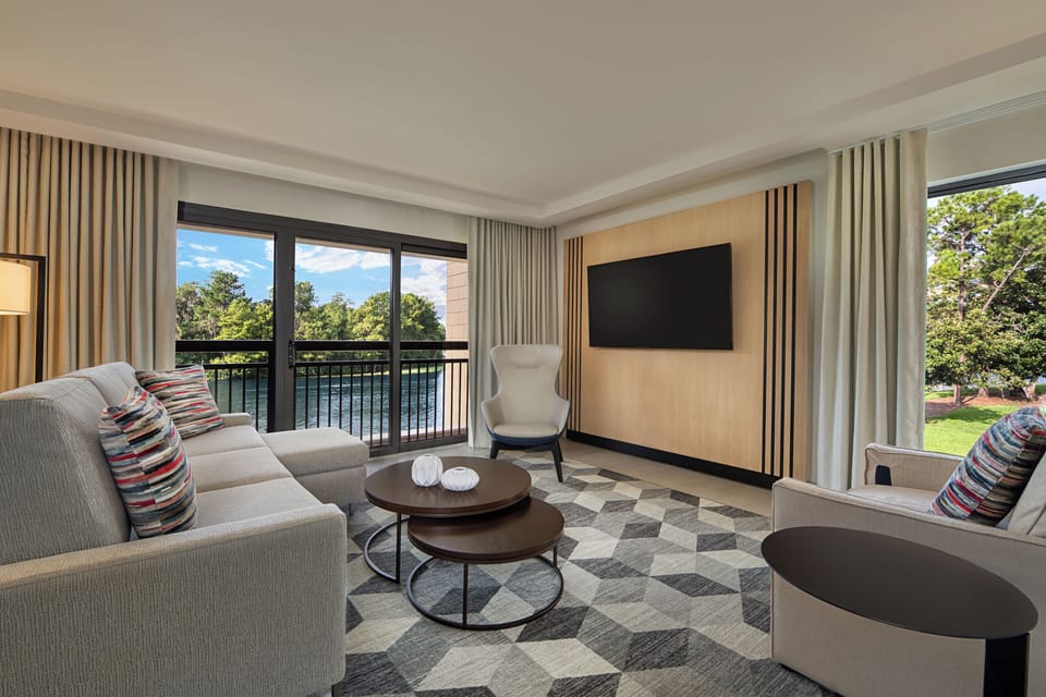 Garden Wing - 1 Bedroom Suite Access | Living area | TV