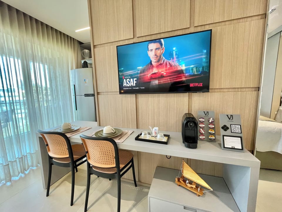 Comfort Apartment, Balcony, Sea View | Television