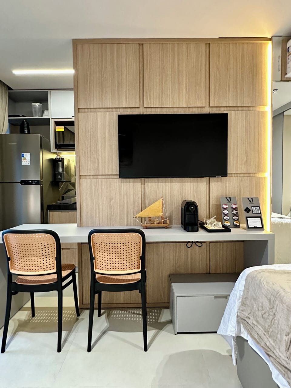 Comfort Apartment, Balcony, Sea View | Television