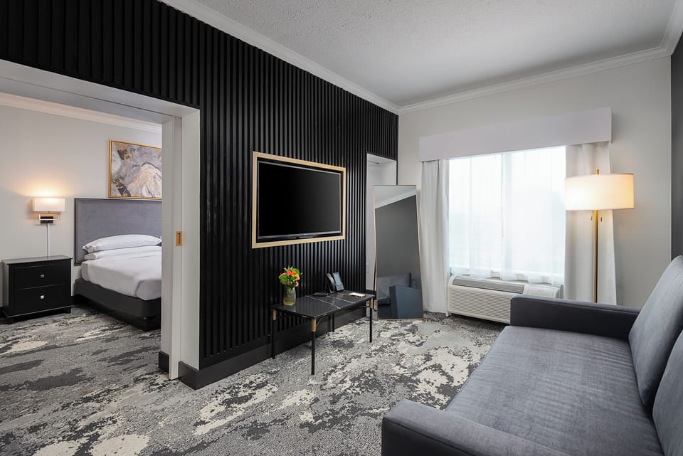 King Suite | Premium bedding, down comforters, pillowtop beds, in-room safe