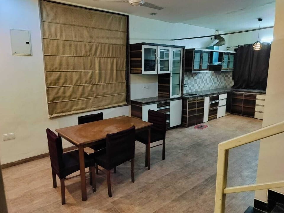 Full-size fridge, dishwasher
