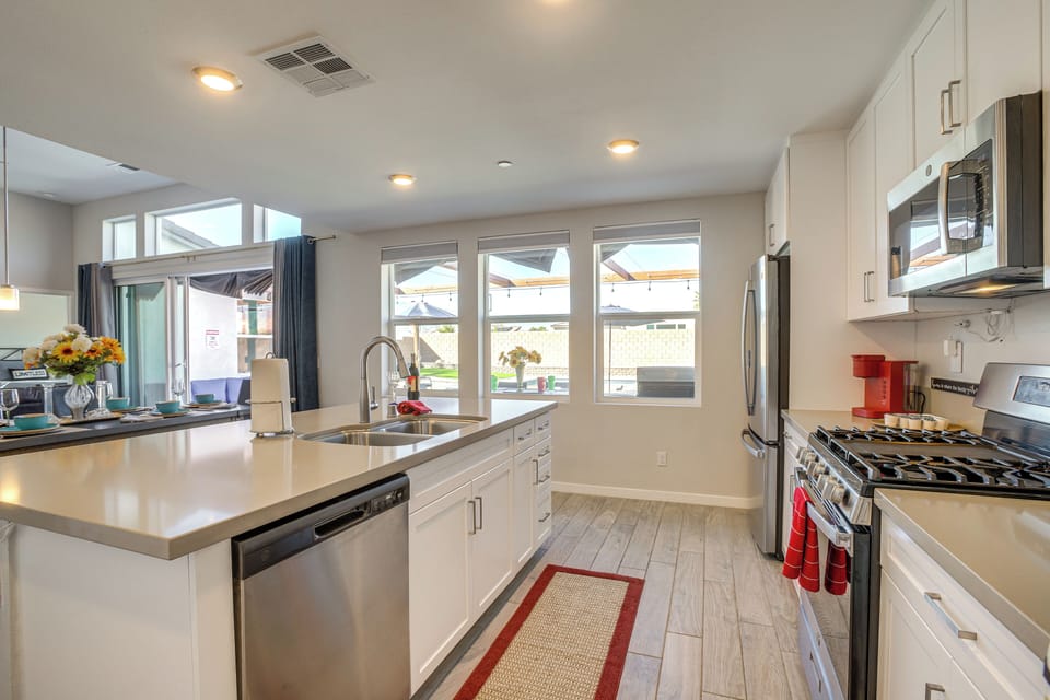 House (3 Bedrooms) | Interior