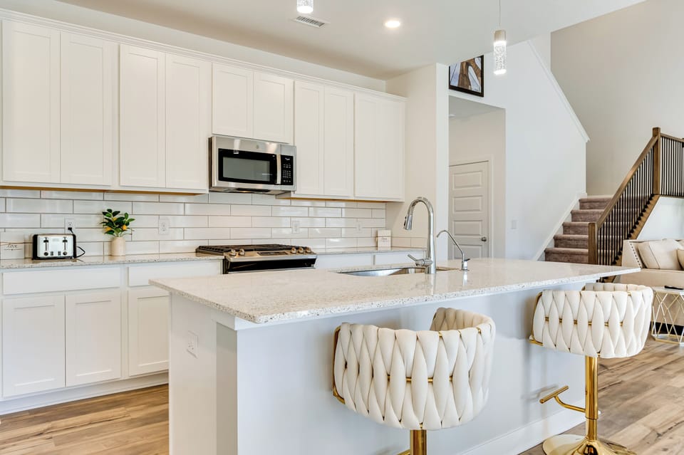 House (5 Bedrooms) | Interior