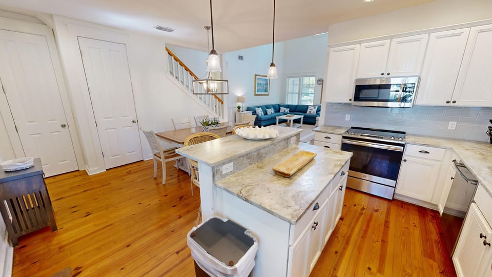 House, 3 Bedrooms | Private kitchen | Coffee/tea maker, fridge, oven, toaster