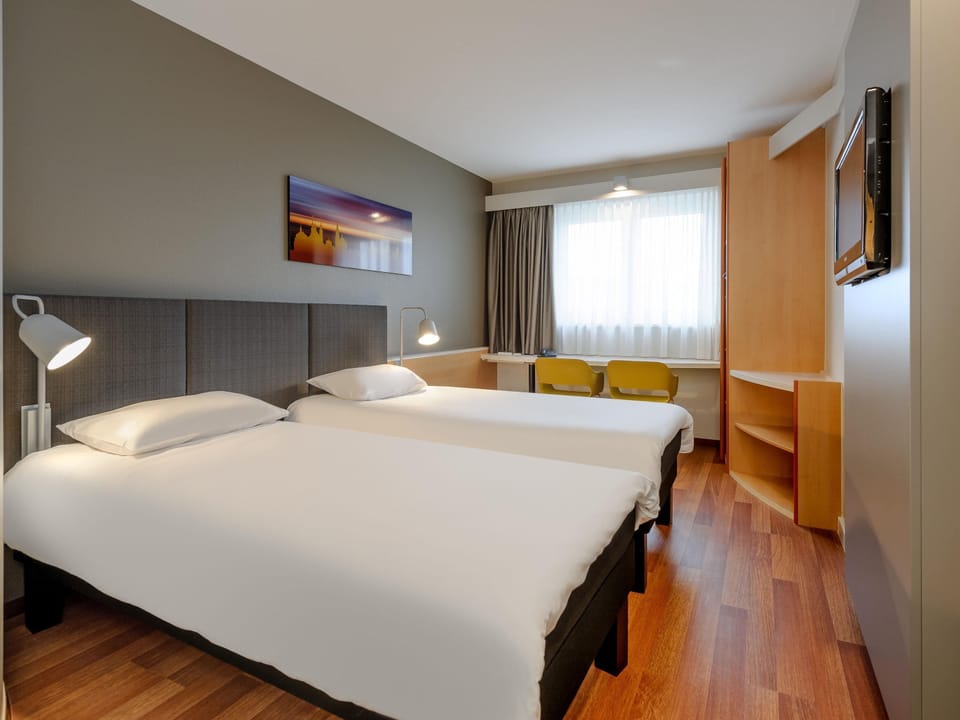 Standard Room, 2 Twin Beds | Blackout drapes, soundproofing, iron/ironing board (on request)
