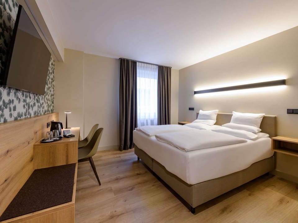 Standard Double Room, 1 Double Bed | Pillowtop beds, free minibar items, in-room safe, desk
