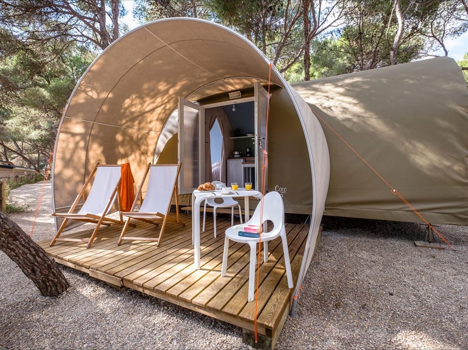 Tent | Exterior