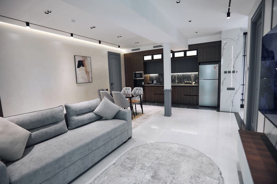Superior Apartment, Courtyard View | Premium bedding, Select Comfort beds, minibar, in-room safe