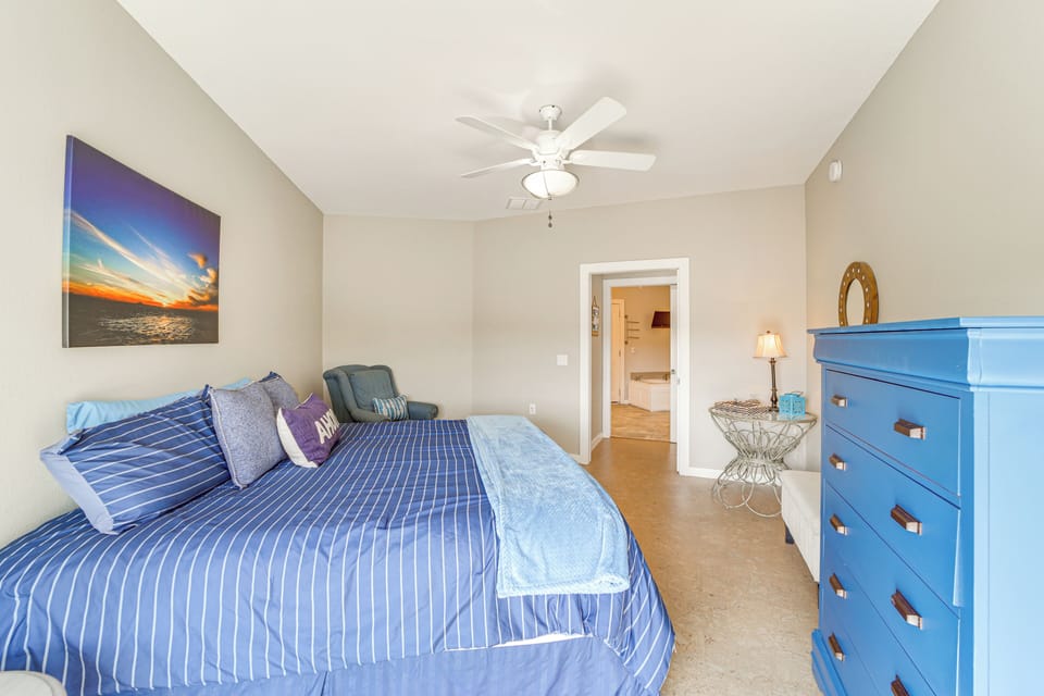 House (5 Bedrooms) | Interior