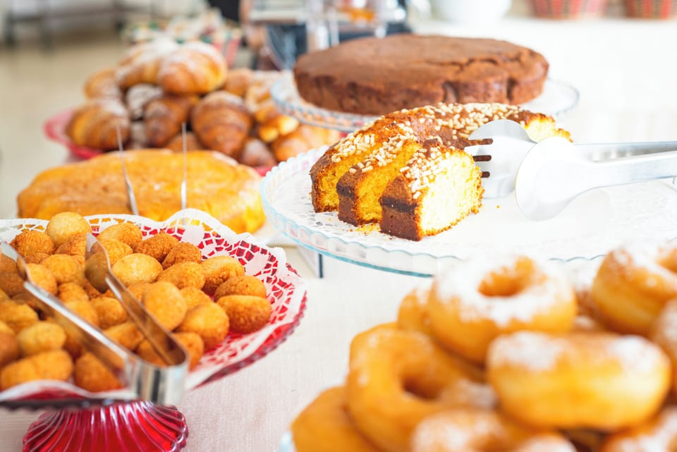 Daily buffet breakfast for a fee