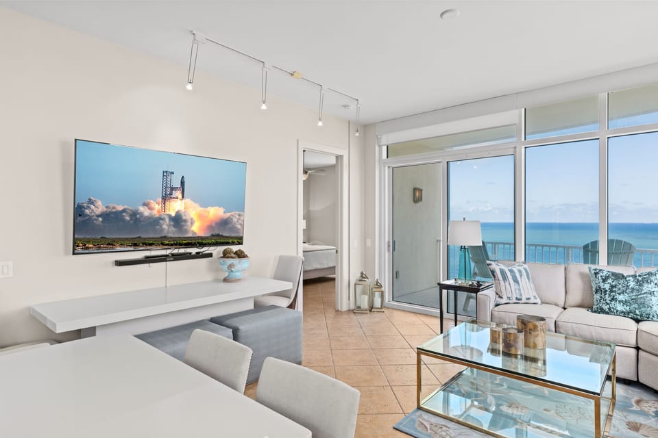 Condo, 3 Bedrooms | Living area | Smart TV