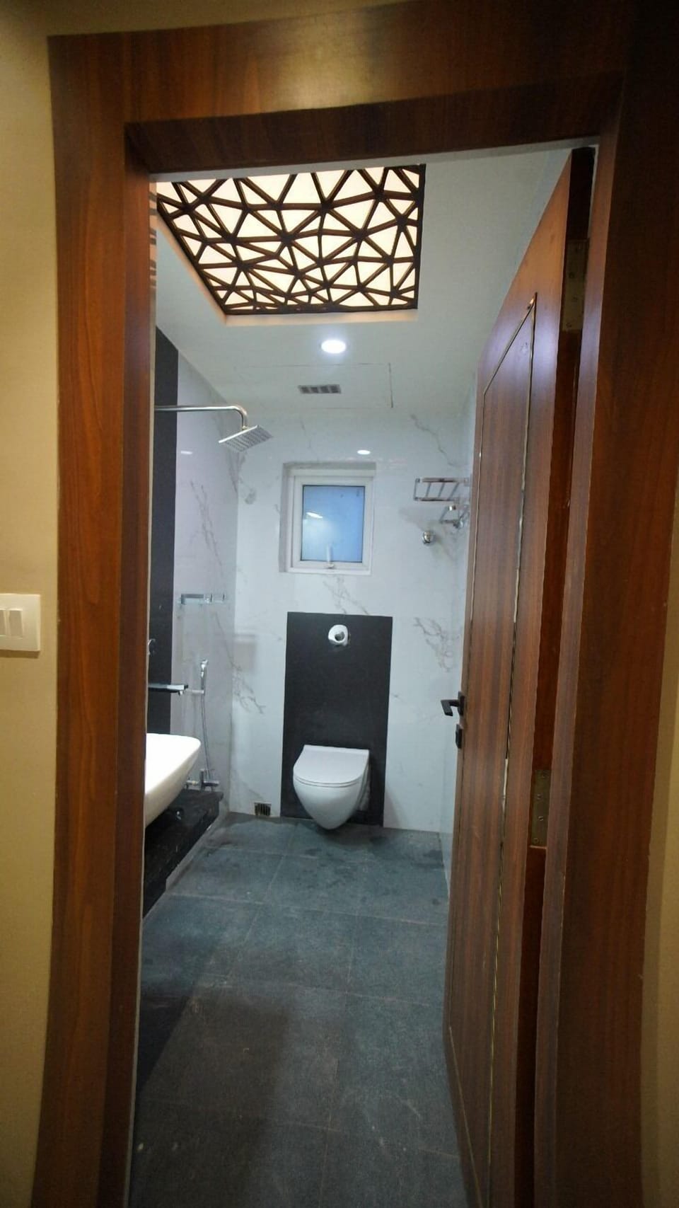 Deluxe Double or Twin Room, Balcony, City View | Bathroom | Bidet
