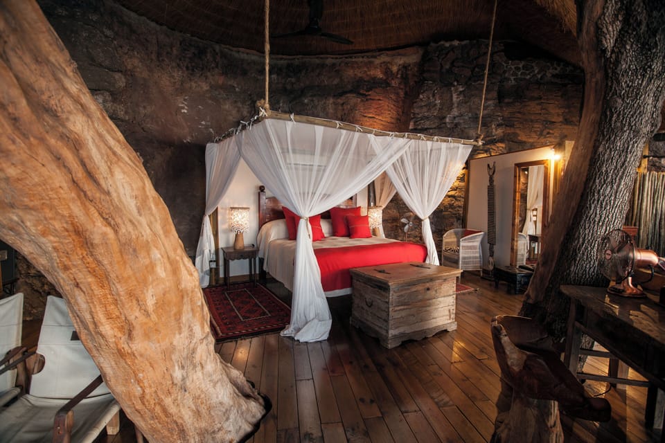 Tree House | 1 bedroom, premium bedding, minibar, individually decorated
