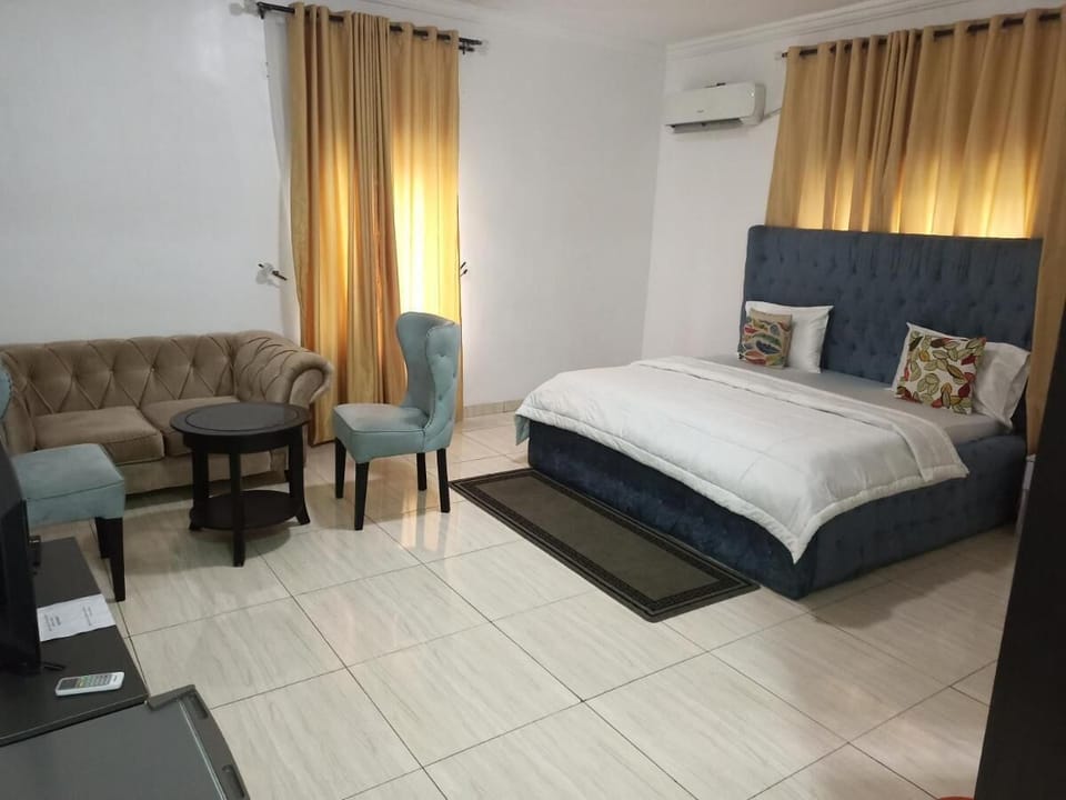 Comfort Room, Balcony, City View | Desk, laptop workspace, free WiFi
