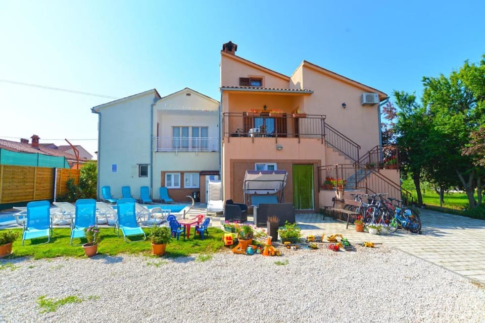 Apartment, 3 Bedrooms, Smoking, Balcony | Exterior