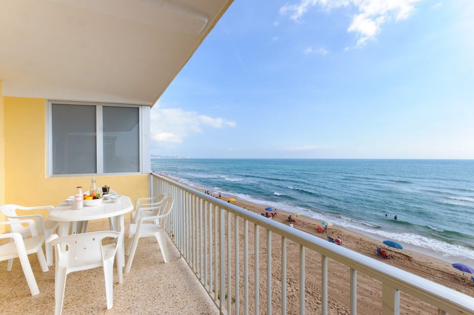 Apartment | Outdoor dining