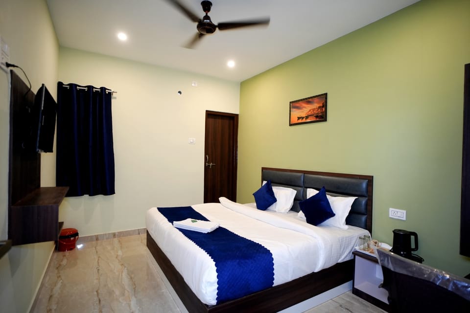 Deluxe Room | Free WiFi