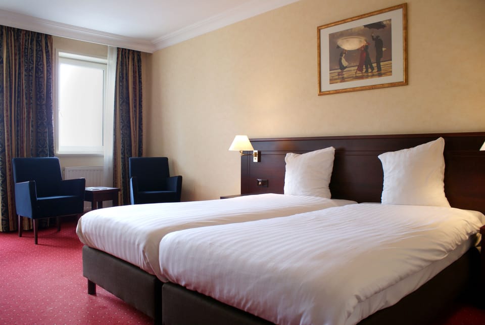 In-room safe, desk, free WiFi, bed sheets