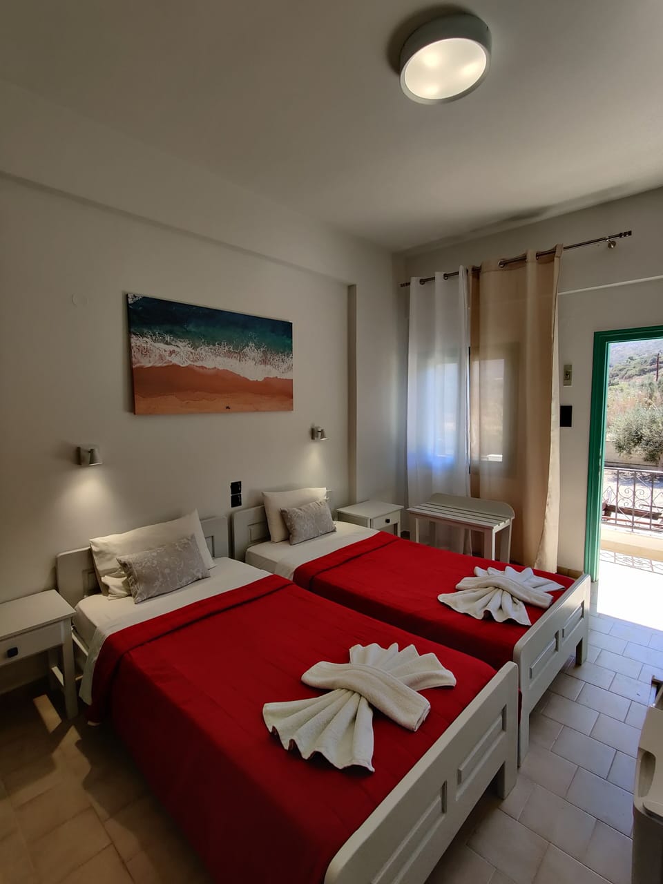 Standard Room | Minibar, in-room safe, rollaway beds, free WiFi