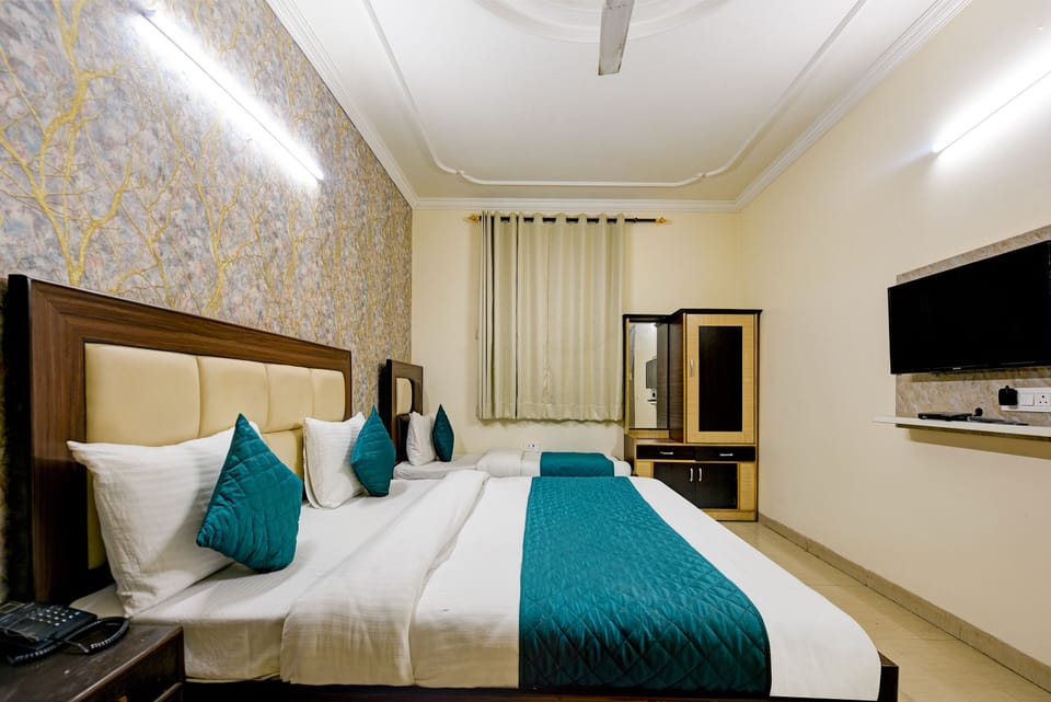 Room, 1 Bedroom, Smoking, Balcony | 1 bedroom