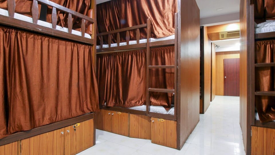 Deluxe Shared Dormitory | Free WiFi