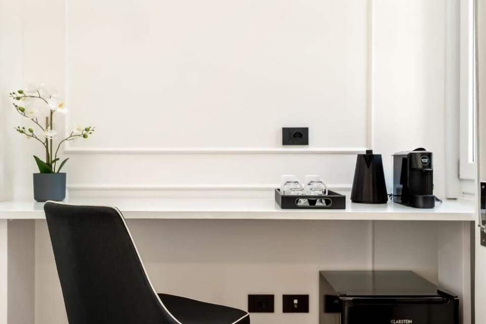 Superior Room, Balcony | Minibar, desk, blackout drapes, soundproofing