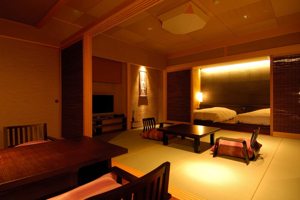 In-room safe, free WiFi, bed sheets