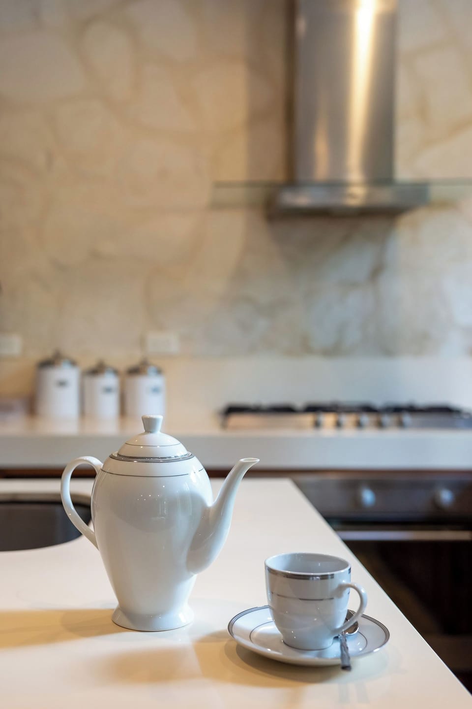 Luxury House, Pool View | Private kitchen | Electric kettle