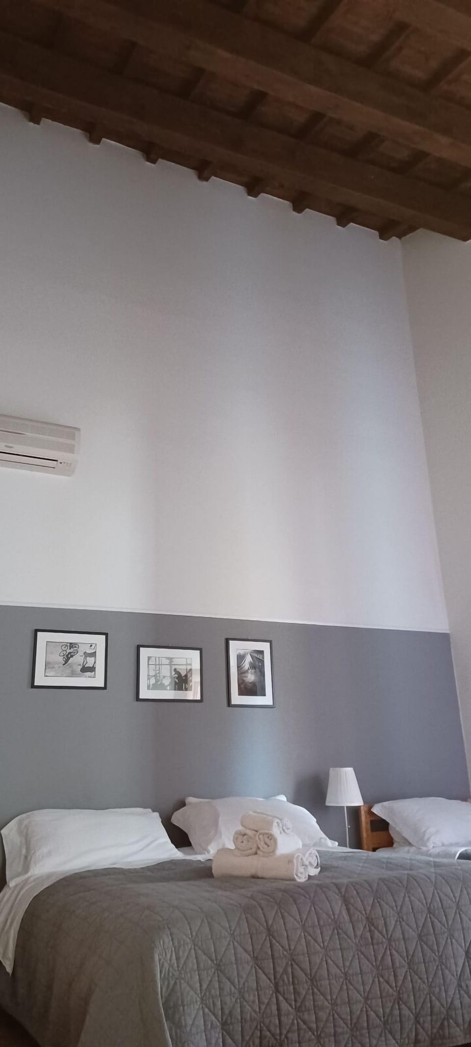 Triple Room | 1 bedroom, minibar, individually decorated, individually furnished