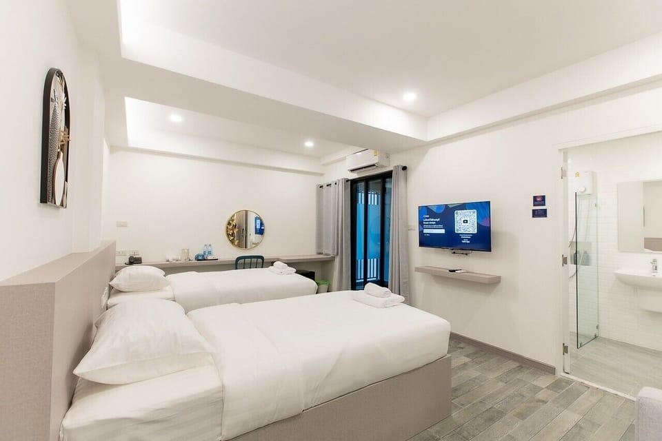Standard Twin Room | Free WiFi