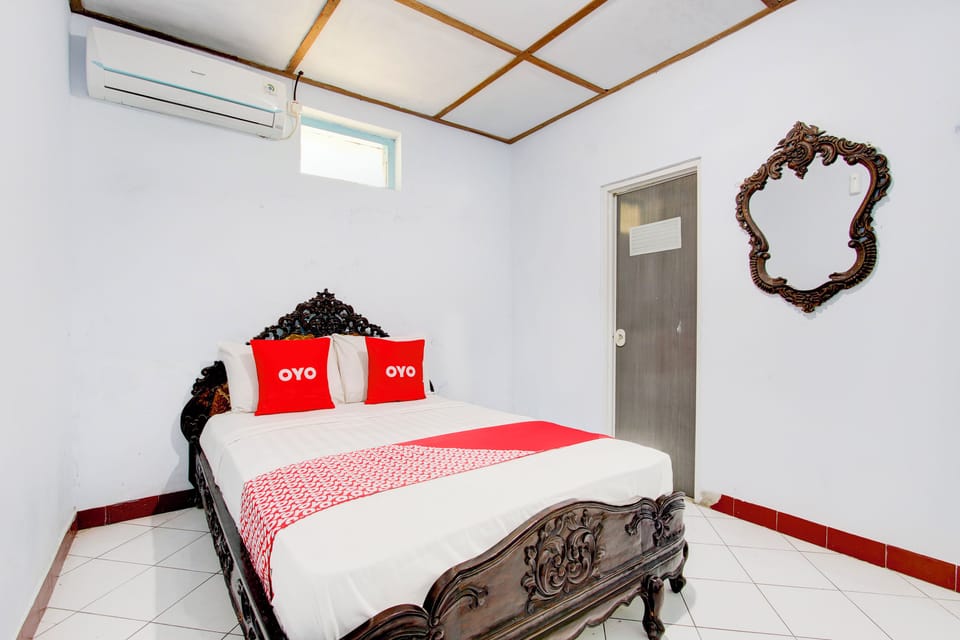 Standard Double Room | Free WiFi, bed sheets