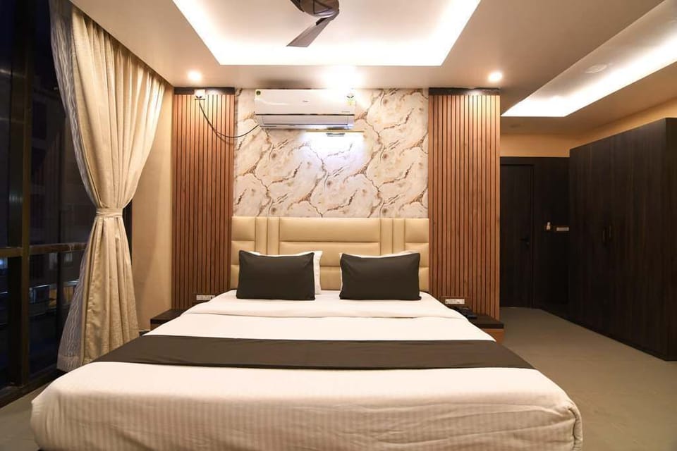 Soundproofing, free WiFi